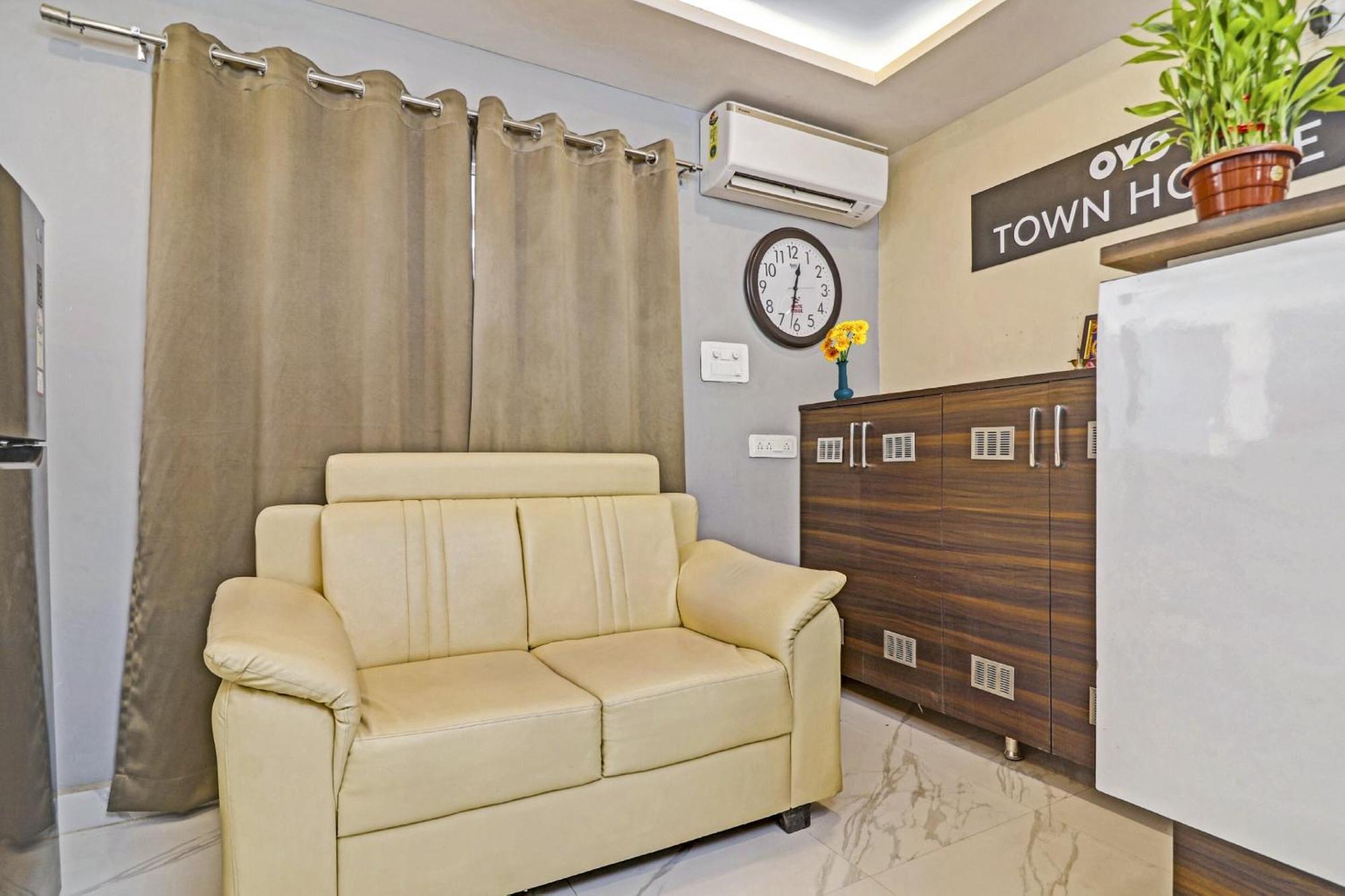 Collection O White House Near Kims Kondapur Hotel Kondapur  Exterior photo