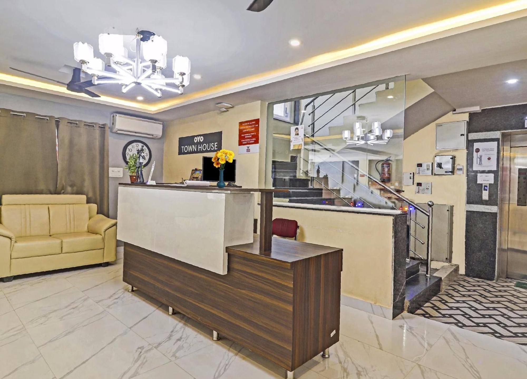 Collection O White House Near Kims Kondapur Hotel Kondapur  Exterior photo